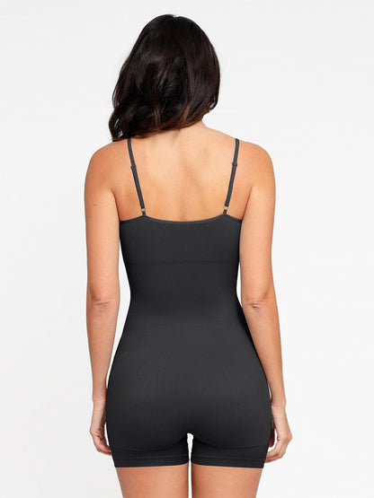Das nahtlose gerippte Shapewear-Oberteil
