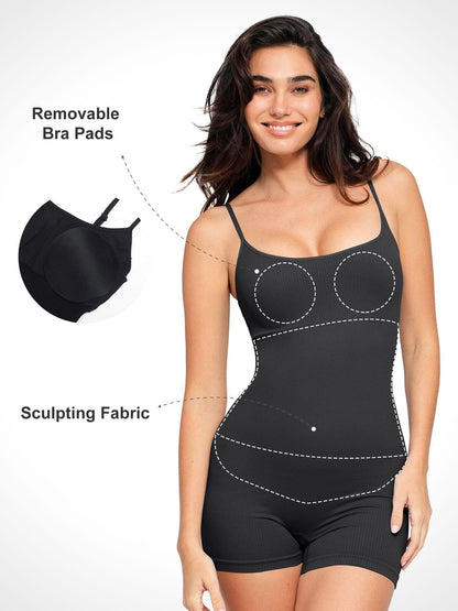Das nahtlose gerippte Shapewear-Oberteil