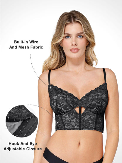 Le corset en dentelle Shapewear ou la jupe fendue