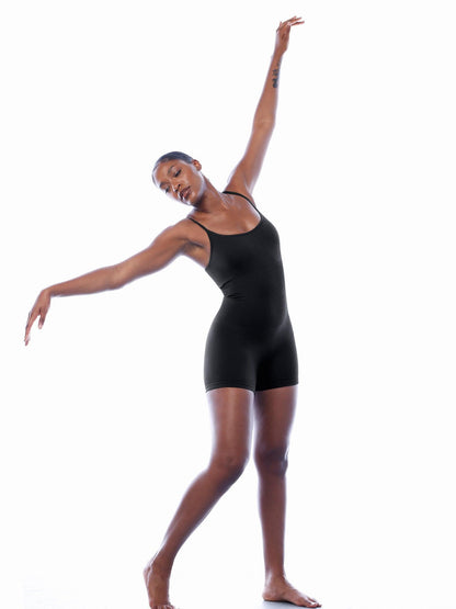 Das nahtlose gerippte Shapewear-Oberteil