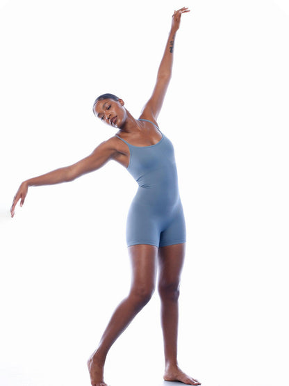 Das nahtlose gerippte Shapewear-Oberteil